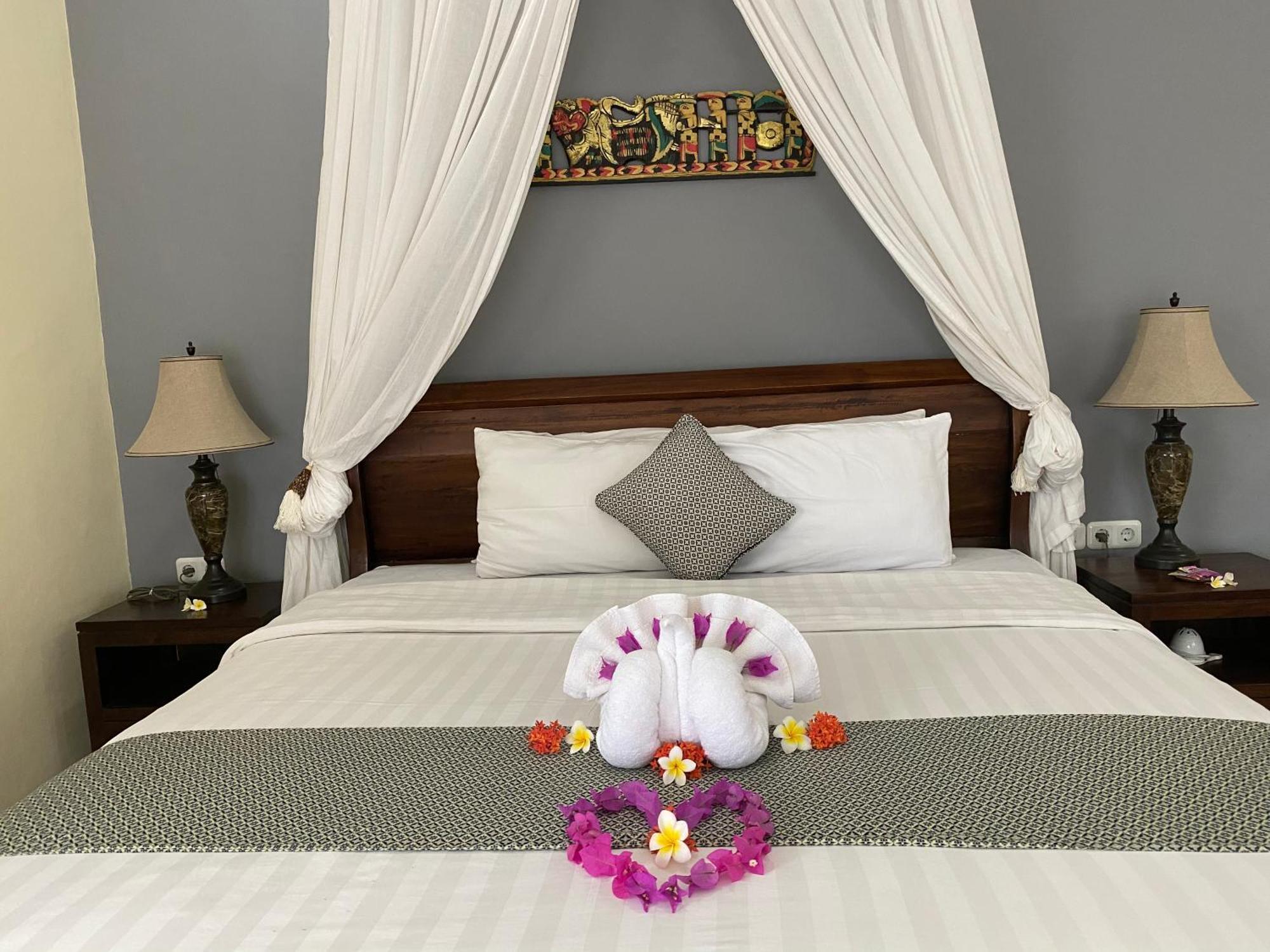 Puri Wirata Dive Resort And Spa Amed Ngoại thất bức ảnh